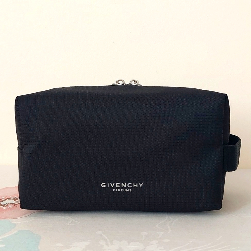 Givenchy Parfums Black Toiletry Bag / Cosmetic Bag - Picture 3 of 14
